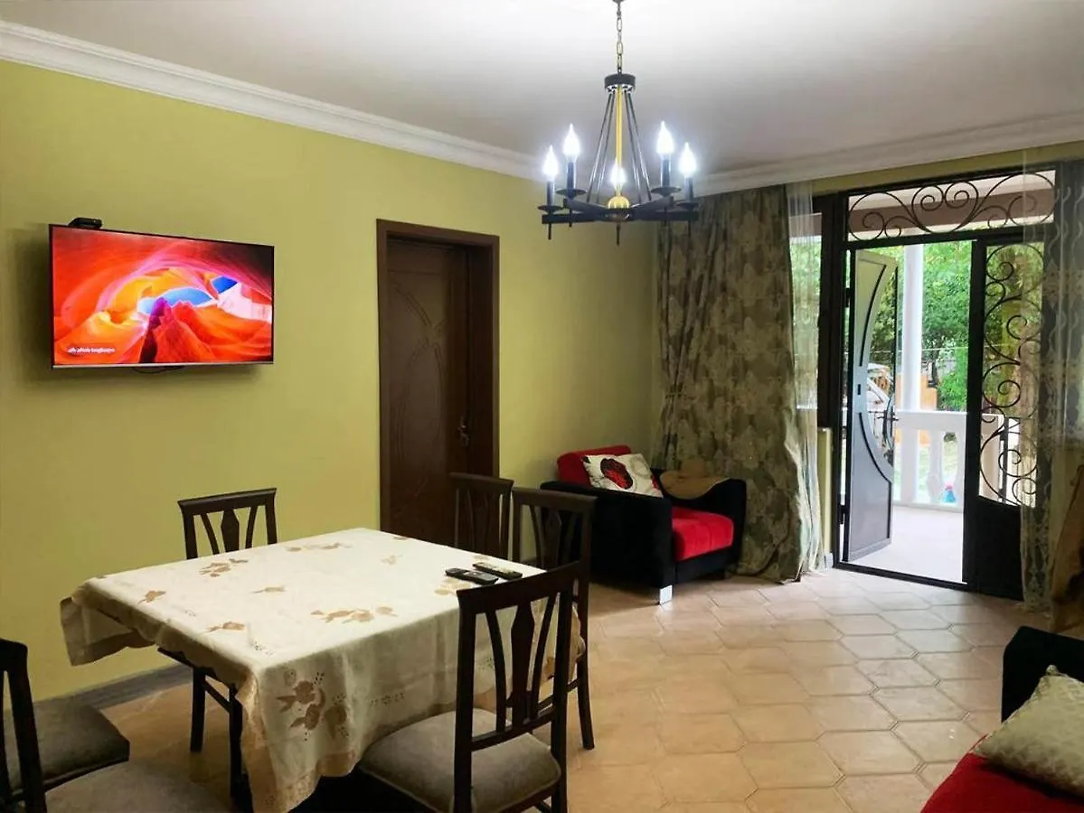 Nargizi Guest House Gonio Gürcistan